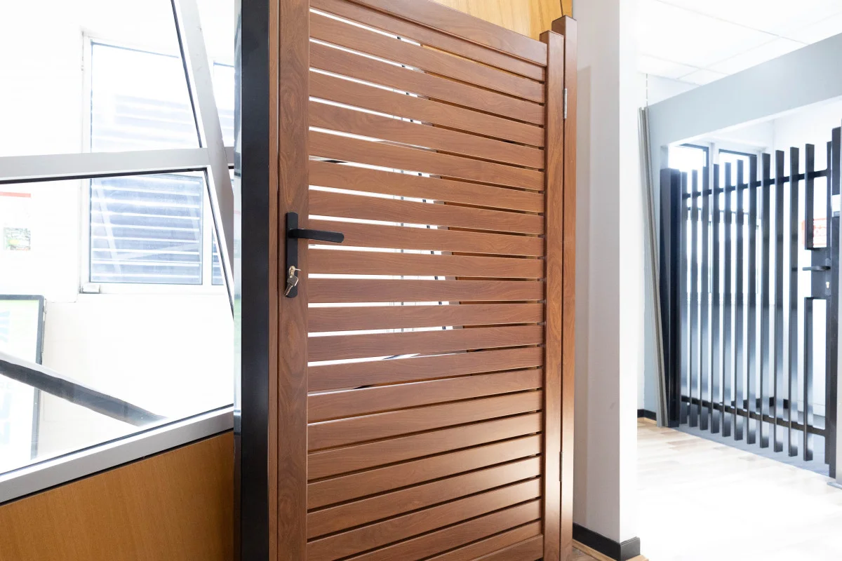 citywide-macedon-group-aluminium-woodgrain-slat-gate-image-rectangle-63115610bb9c8