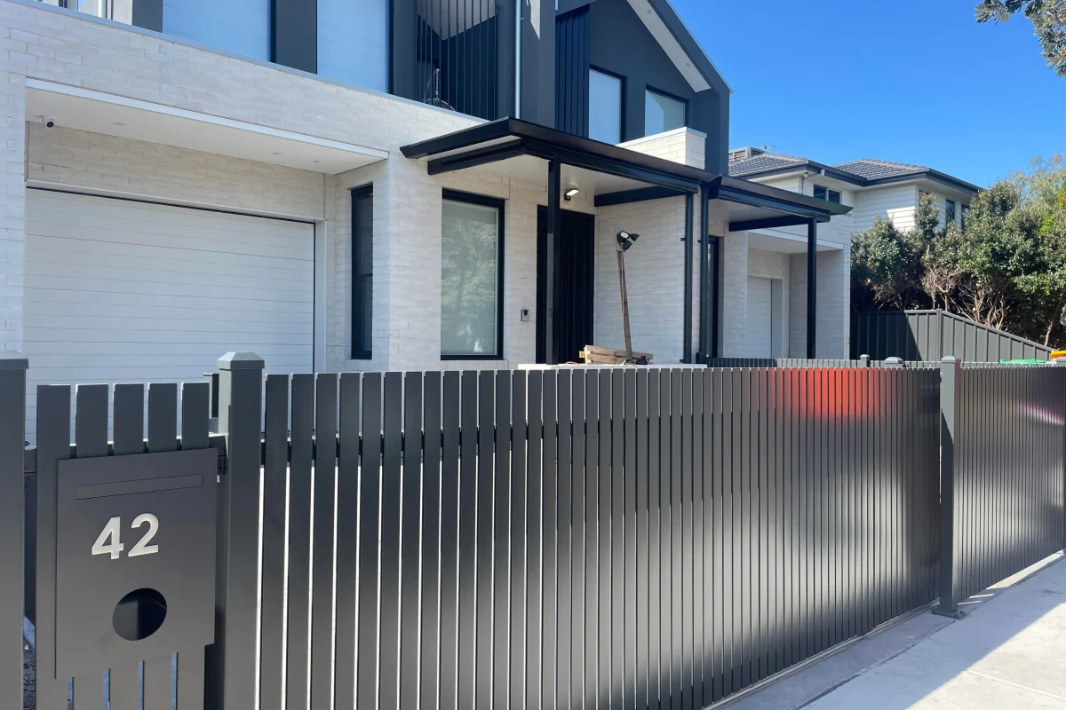 citywide-macedon-group-straight-slider-rectangle-651508d9b4f29