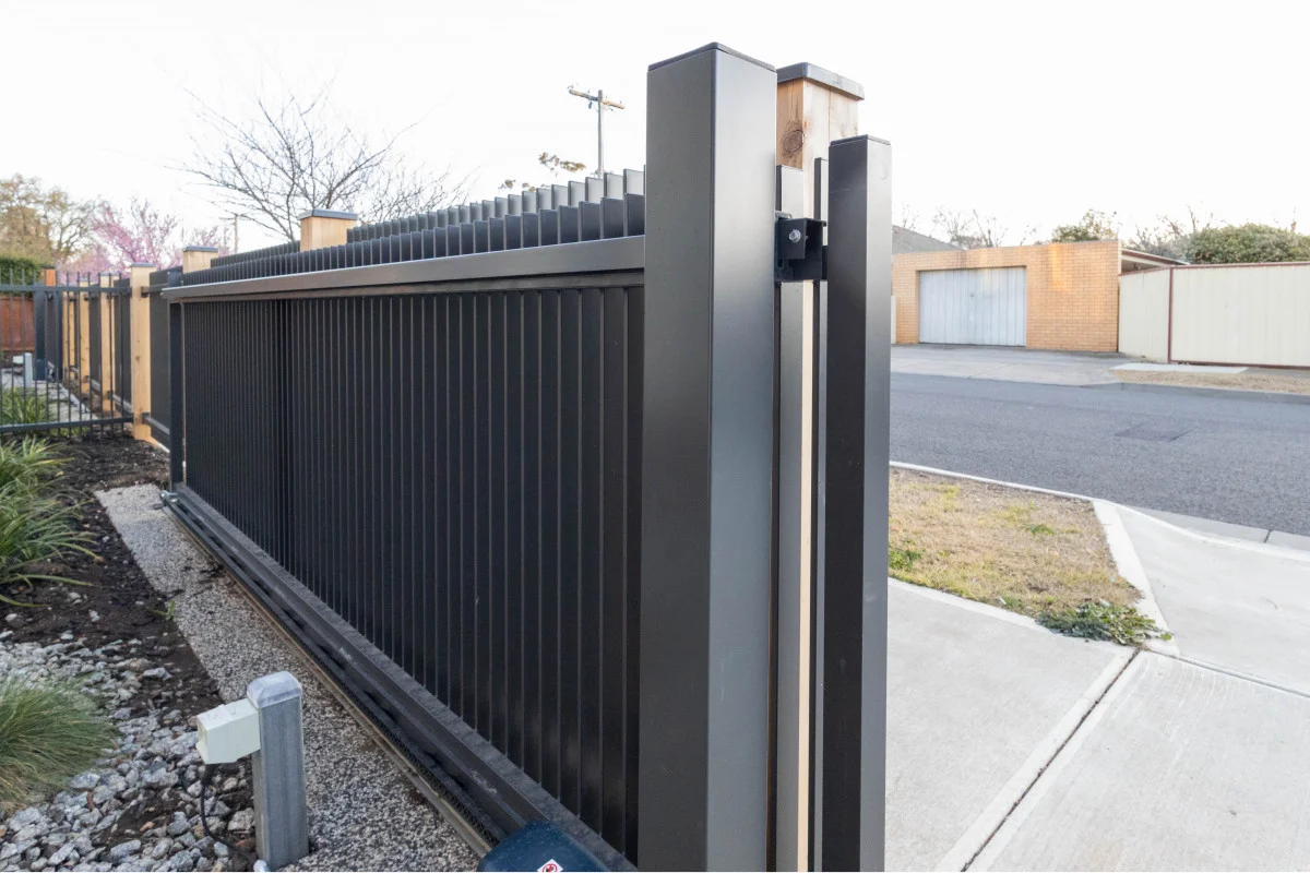 citywide-macedon-group-the-fin-slider-gate-rectangle-631184d01f295
