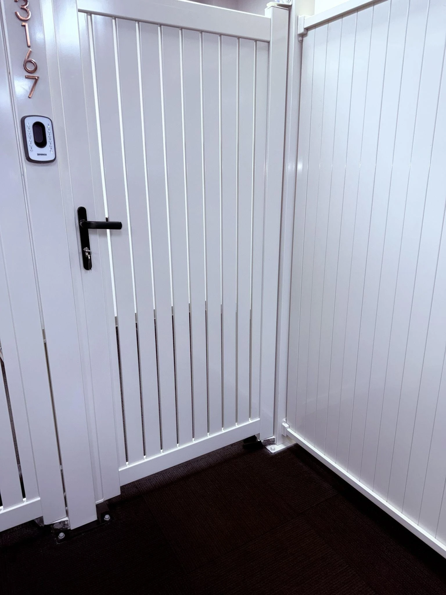 Vertical slat pedestrian gate 02